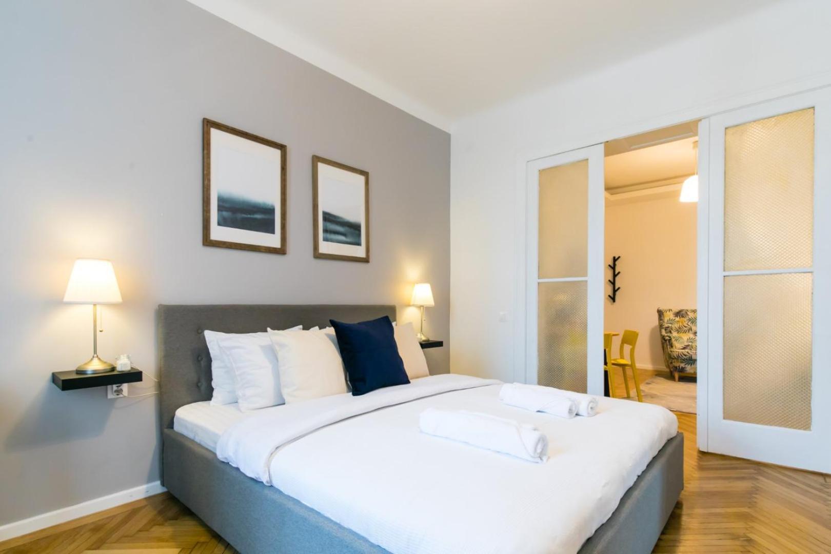 Heart Of The City - Cozy Apartments In Prime Location Bucureşti Phòng bức ảnh