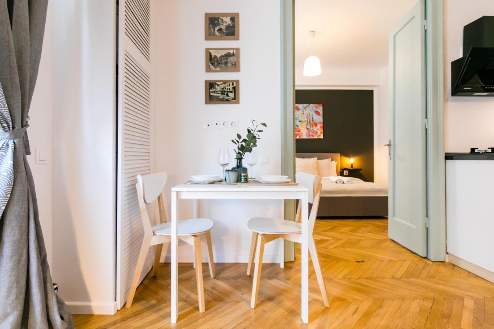 Heart Of The City - Cozy Apartments In Prime Location Bucureşti Phòng bức ảnh