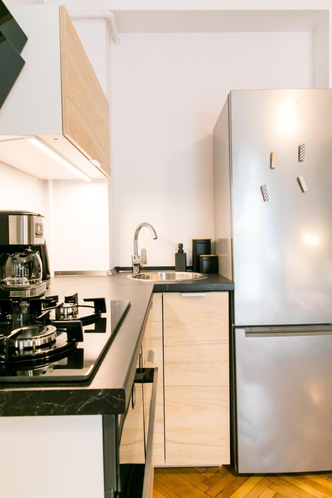 Heart Of The City - Cozy Apartments In Prime Location Bucureşti Phòng bức ảnh