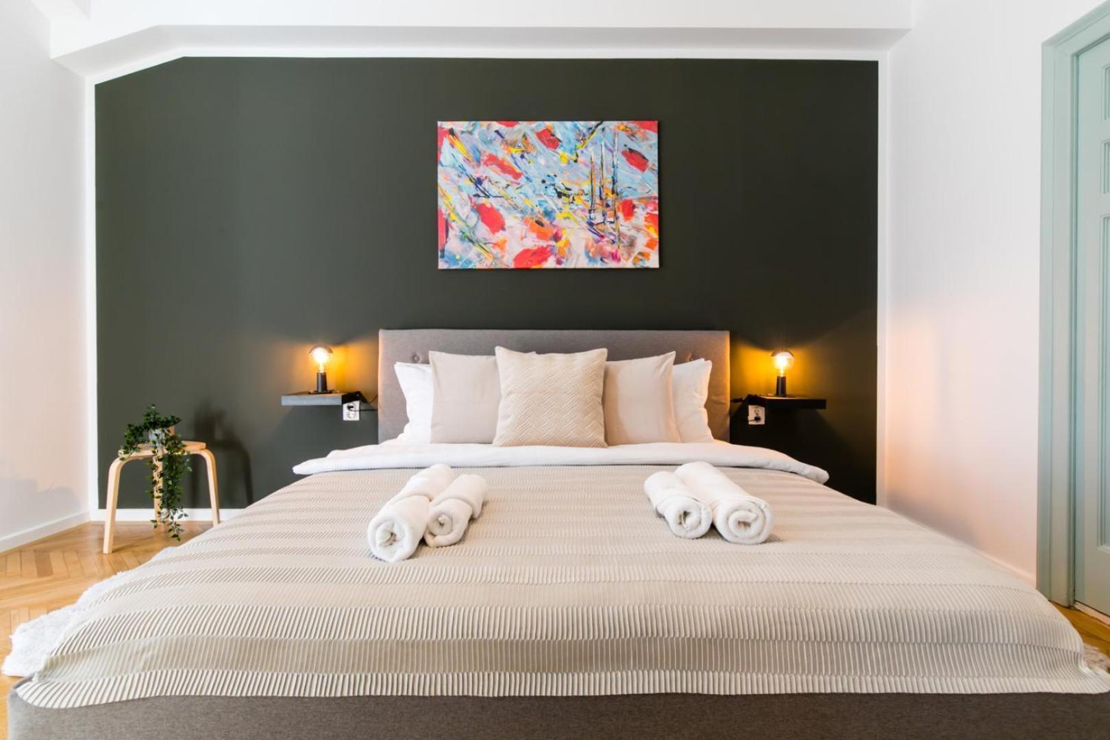 Heart Of The City - Cozy Apartments In Prime Location Bucureşti Ngoại thất bức ảnh